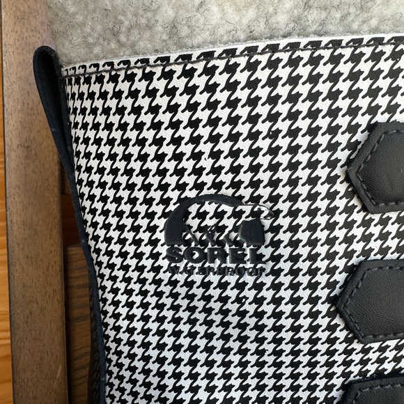 Sorel Houndstooth Joan Of Arctic Boot 8 - Picture 9 of 10